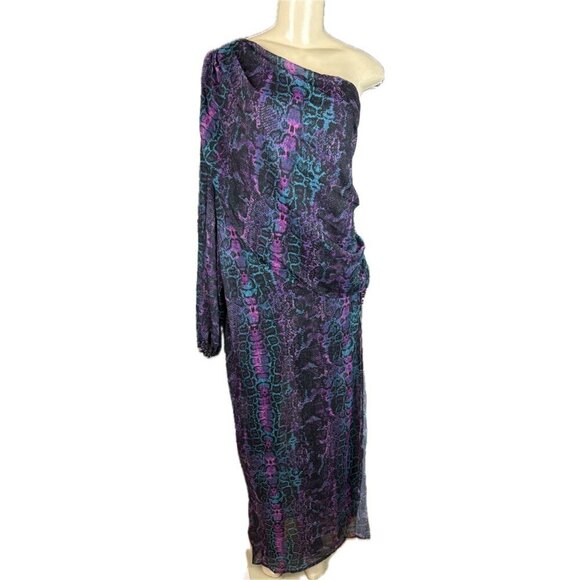 Fashion To Figure +2 Purple Sheer Snake Print Open Side One Shoulder Maxi Blouse - Picture 3 of 8